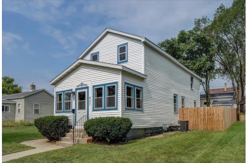 427 E Cook Street, Portage, WI 53901