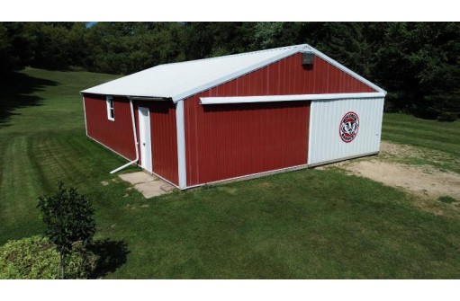 30334 Jaquish Hollow Road, Richland Center, WI 53581