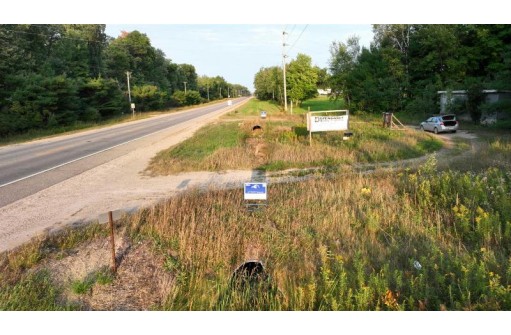 W4015 Highway 21, Redgranite, WI 54970