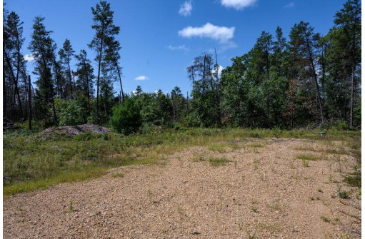 N8275 Woodland Trail, New Lisbon, WI 53950