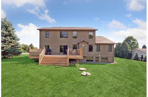 6116 W Burrwood Drive, Janesville, WI 53548