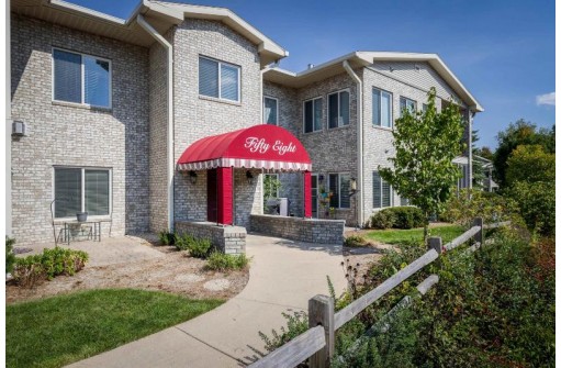 58 Cherokee Circle 104, Madison, WI 53704