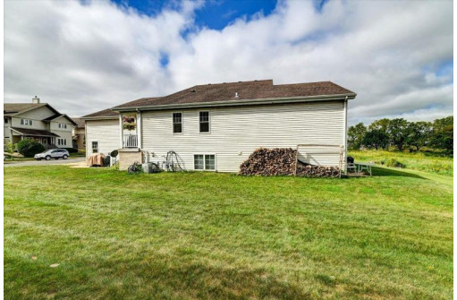 8140-8142 Blakton Road, Madison, WI 53719