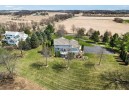 1517 Hommen Road, Deerfield, WI 53531