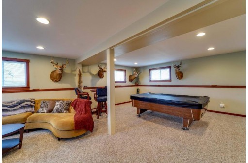 6796 Breunig Road, Mazomanie, WI 53560