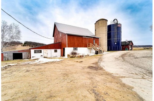 6796 Breunig Road, Mazomanie, WI 53560