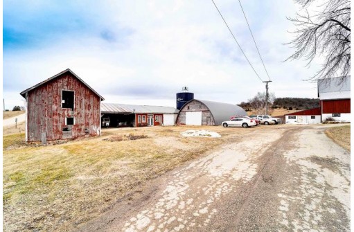 6796 Breunig Road, Mazomanie, WI 53560