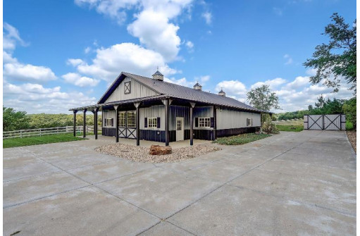 3644 County Road M, Dodgeville, WI 53533