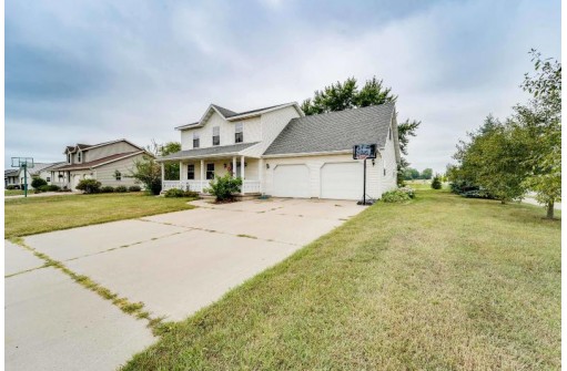 927 Lone Tree Lane, Prairie Du Sac, WI 53578