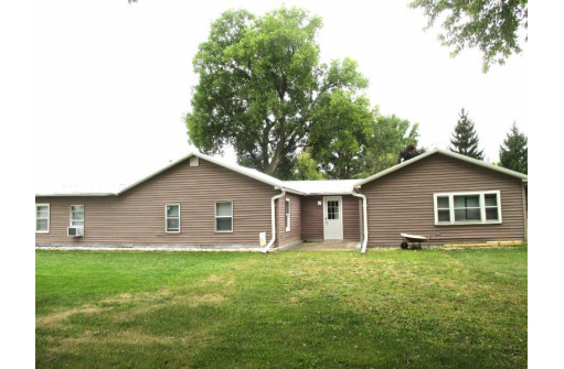 W6039 Stockyard Road, Montello, WI 53949