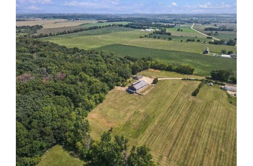 N8322 County Road X, Belleville, WI 53508