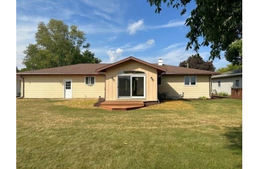 1816 27th Street, Monroe, WI 53566-3638