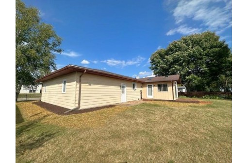 1816 27th Street, Monroe, WI 53566-3638