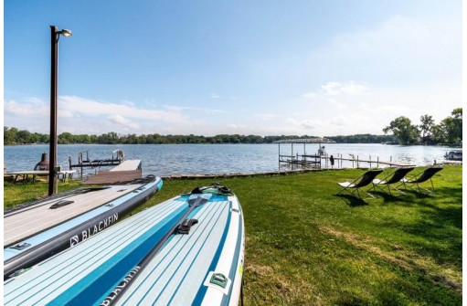 1006 Birch Haven Circle, Monona, WI 53716