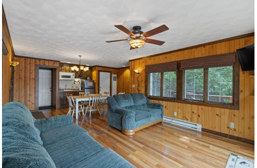 N3519 Tipperary Road, Poynette, WI 53955