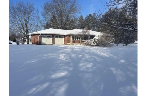 726 Rockshire Drive, Janesville, WI 53546