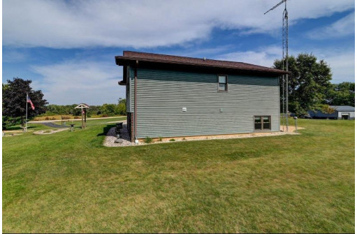 W11999 County Road D, Columbus, WI 53925