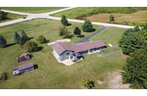 W11999 County Road D, Columbus, WI 53925