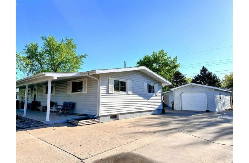 1108 S 5th Street, Prairie Du Chien, WI 53821