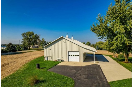 W5428 County Road Ff, Monroe, WI 53566