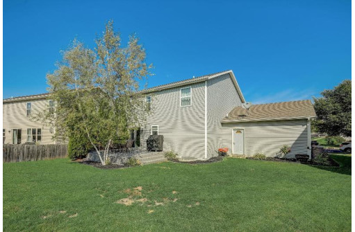 1000 Badger Drive, Lake Mills, WI 53551