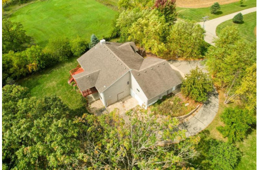 10155 Fertile Ridge Road, Mount Horeb, WI 53572