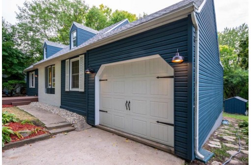 318 Falles Court, Madison, WI 53705