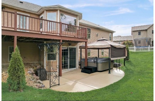 N6809 Canter Court, Lake Mills, WI 53551