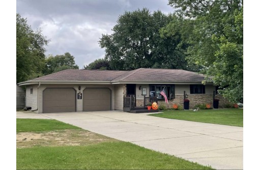 4116 N Lunar Drive, Janesville, WI 53546