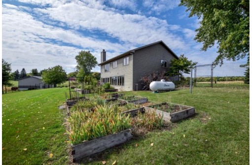 2890 Henshue Road, Madison, WI 53711