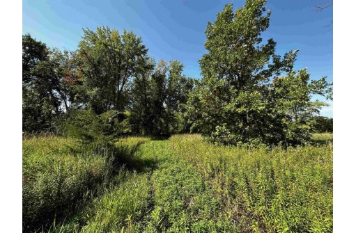 81.00AC Simonson Road, Portage, WI 53901