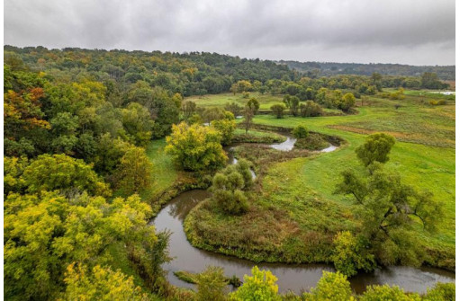 68.52+/- ACRES Highway 39, Hollandale, WI 53544