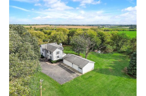 W377 County Road C, Brooklyn, WI 53521