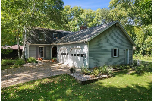 514 Woodward Drive, Madison, WI 53704