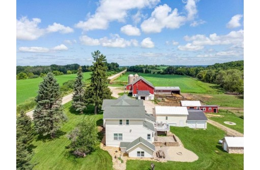 N7424 Madison Road, Mayville, WI 53050