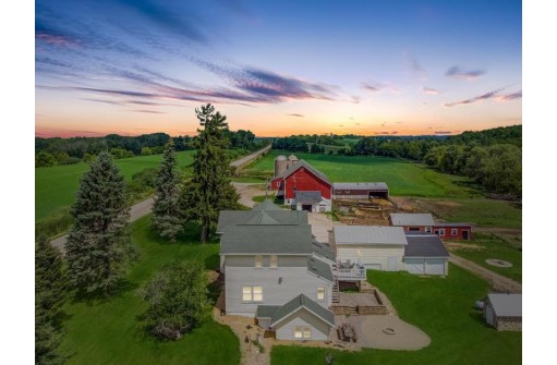 N7424 Madison Road, Mayville, WI 53050