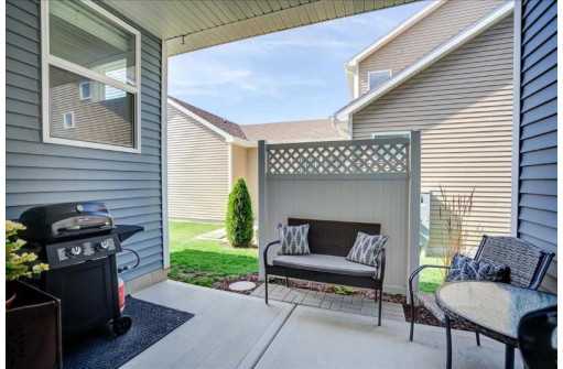 2145 Leopold Way, Sun Prairie, WI 53590