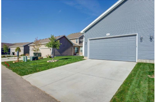 2145 Leopold Way, Sun Prairie, WI 53590