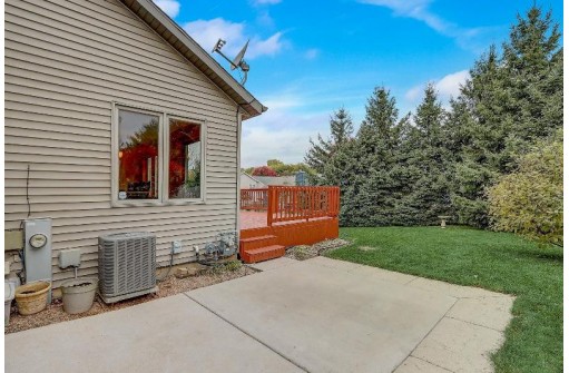 223 Chateau Drive, Cottage Grove, WI 53527