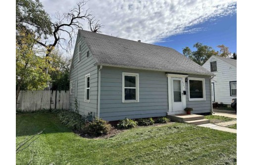 1753 Royce Avenue, Beloit, WI 53511