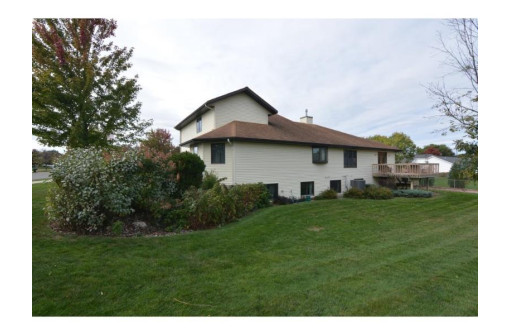 2601 Dorn Drive, Portage, WI 53901