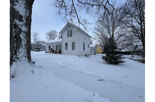 187 Garden Street, Sharon, WI 53585