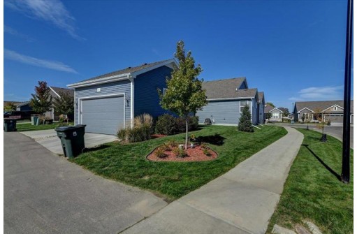 2103 Leopold Way, Sun Prairie, WI 53590