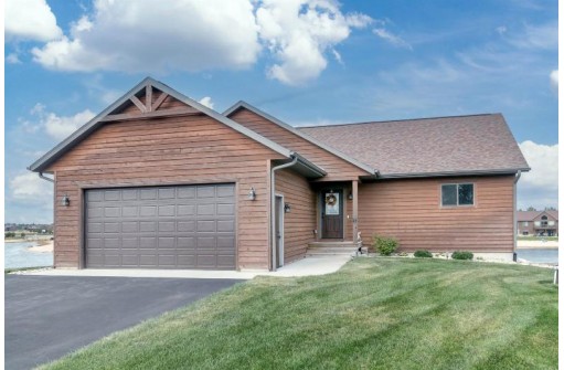 N8432 Lookout Point Court, New Lisbon, WI 53950