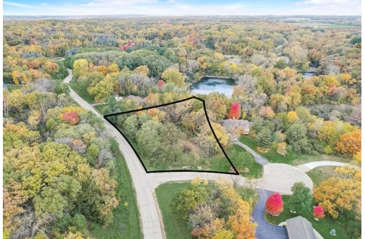 L75 Pond View Court, Janesville, WI 53548