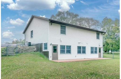 470 N Washington Street, Wyocena, WI 53969