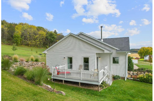 10265 County Road Kp, Mazomanie, WI 53560