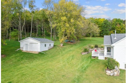 10265 County Road Kp, Mazomanie, WI 53560