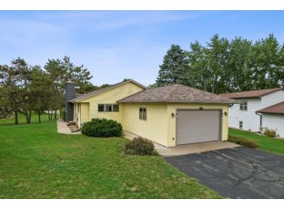 893 Saddle Ridge Portage, WI 53901