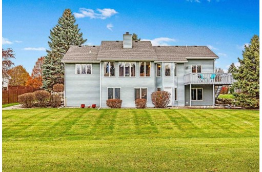 1889 Barrington Drive, Sun Prairie, WI 53590